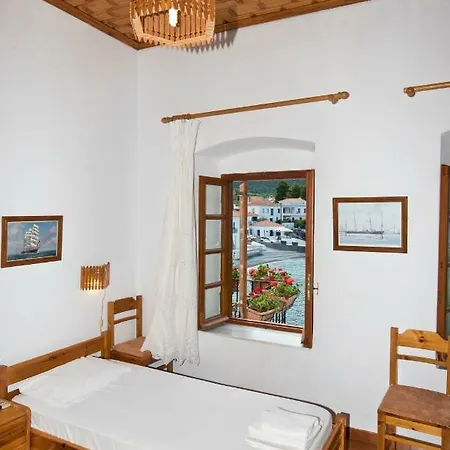 Mouragio Κυπαρίσσι