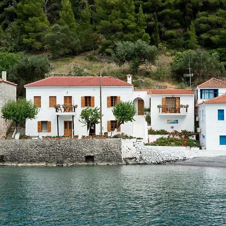 Πανσιόν Mouragio