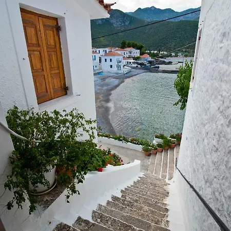 Mouragio Κυπαρίσσι